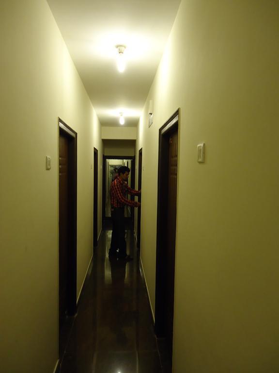 Maple Inn Budget Hotel Bangalore Exterior photo
